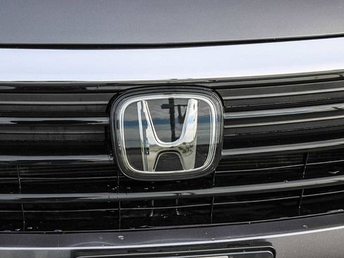 Certified 2023 Honda Odyssey Touring image 11