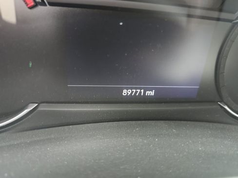 Used 2023 Cadillac XT4 Luxury w/ Cold Weather Package AWD/4WD image 4