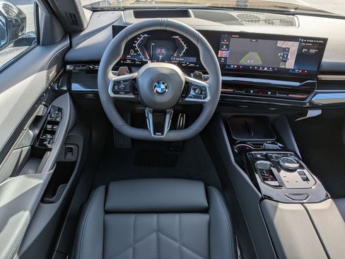 New 2026 BMW 530i w/ M Sport Package RWD image 31