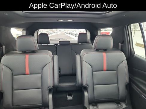 Used 2024 Chevrolet Traverse RS image 29