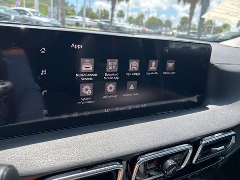 New 2026 Nissan Sentra SR w/ SR Premium Package FWD image 36