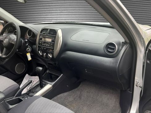 Used 2004 Toyota RAV4 2WD image 25