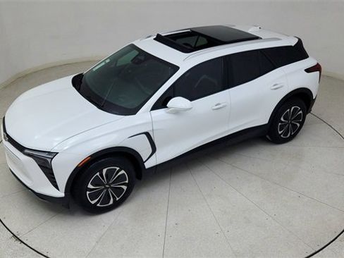 Used 2024 Chevrolet Blazer EV LT image 78