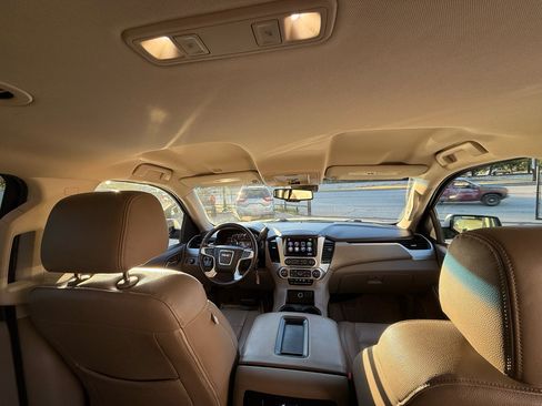 Used 2016 GMC Yukon SLE w/ HD Trailering Package image 12