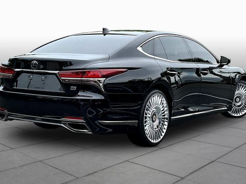 Used 2018 Lexus LS 500 F Sport w/ Accessory Package (Z2) RWD image 13