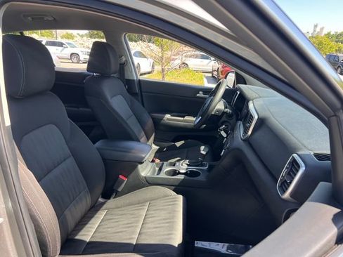 Used 2020 Kia Sportage LX FWD image 29