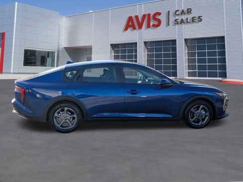 Used 2025 Kia K4 LXS image 5