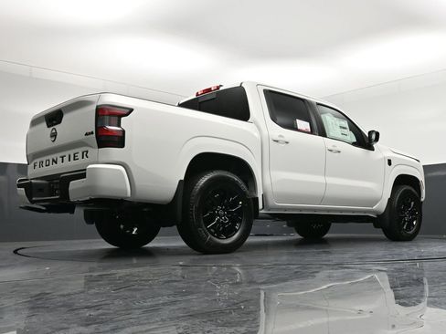 New 2026 Nissan Frontier SV AWD/4WD image 30