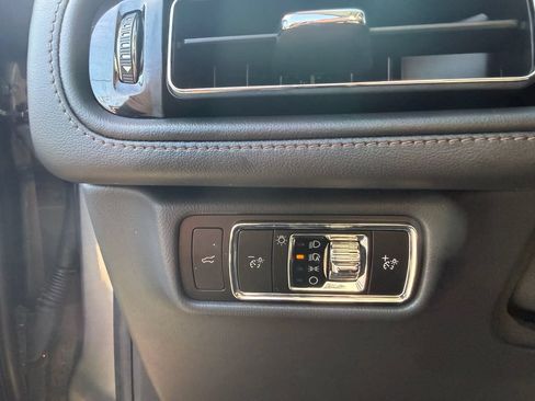 Used 2025 Lincoln Aviator Reserve w/ Equipment Group 201A AWD/4WD image 24