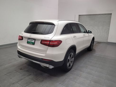Used 2018 Mercedes-Benz GLC 300 4MATIC image 9
