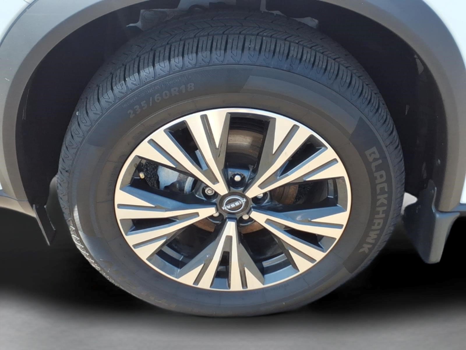 Used 2023 Nissan Rogue SV AWD/4WD image 9