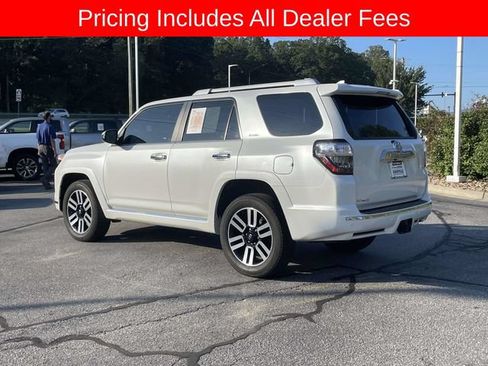 Used 2024 Toyota 4Runner Limited AWD/4WD image 3