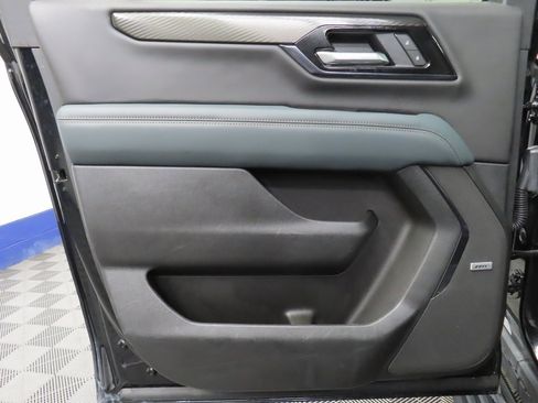 Used 2025 GMC Yukon XL AT4 w/ AT4 Premium Package image 53