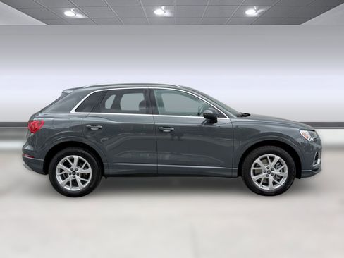 Certified 2023 Audi Q3 2.0T Premium w/ Convenience Package AWD/4WD image 8