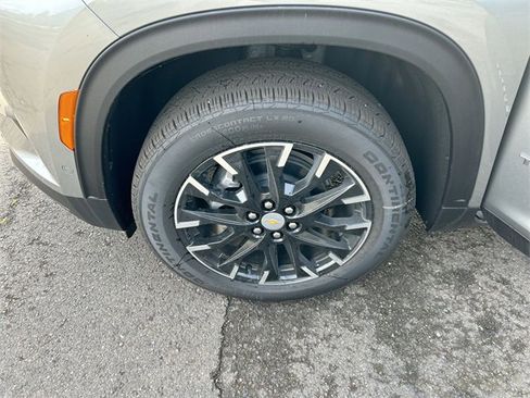 New 2025 Chevrolet Traverse LT w/ Enhanced Driving Package image 34