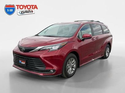 Certified 2026 Toyota Sienna XLE