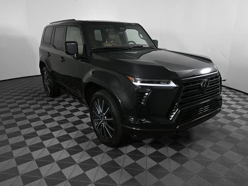 Used 2024 Lexus GX 550 w/ Cold Area Package image 23