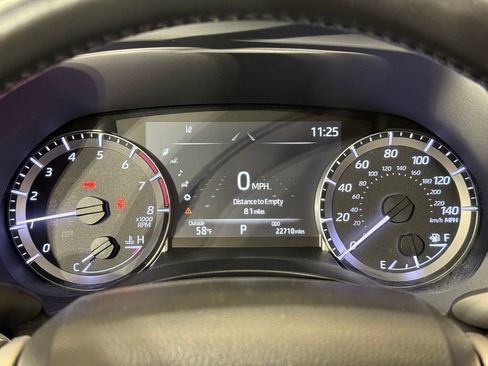 Used 2023 Toyota Highlander XLE AWD/4WD image 28