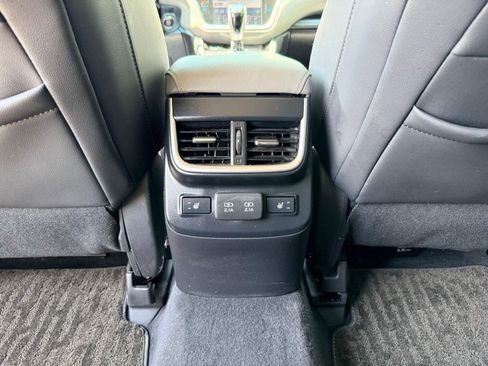 Used 2022 Subaru Outback Limited w/ Popular Package #2 AWD/4WD image 44