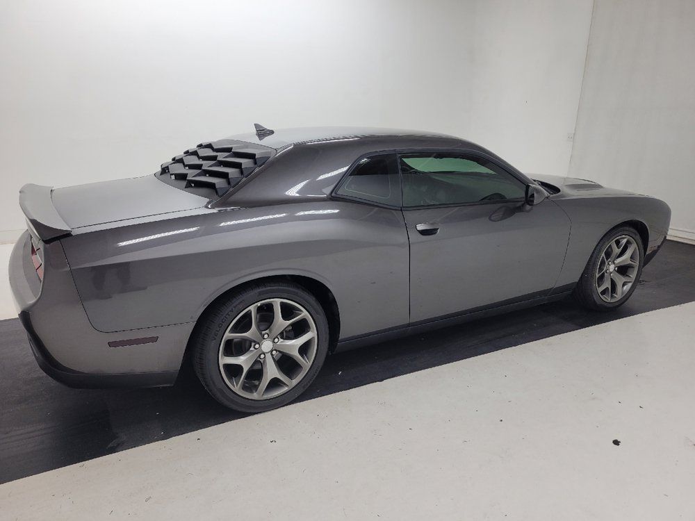 Used 2016 Dodge Challenger SXT w/ Sound Group RWD image 10
