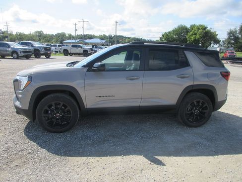 New 2027 GMC Terrain Elevation w/ Elevation Premium Package FWD image 7