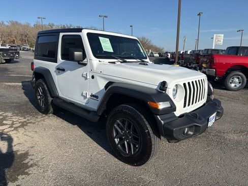 Used 2024 Jeep Wrangler Sport AWD/4WD image 12