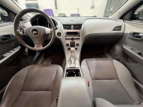 Used 2011 Chevrolet Malibu LS image 17