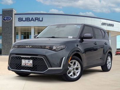 Used 2023 Kia Soul LX w/ LX Technology Package