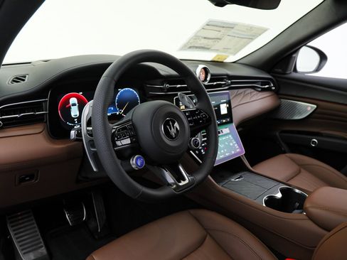 New 2026 Maserati Grecale Modena AWD/4WD image 15