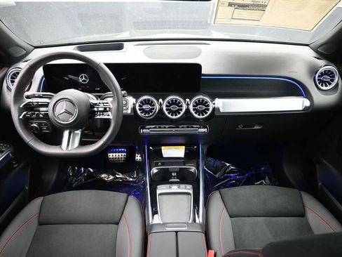 New 2026 Mercedes-Benz GLB 250 4MATIC image 19