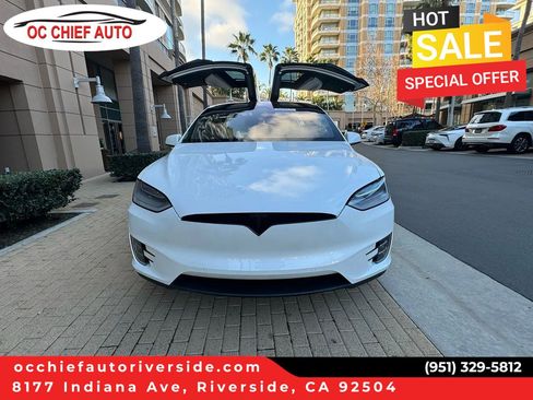 Used 2018 Tesla Model X 75D AWD/4WD image 1