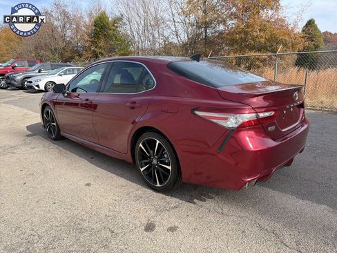 Used 2018 Toyota Camry XSE image 4