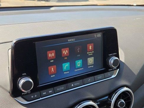 Used 2025 Nissan Sentra S image 23