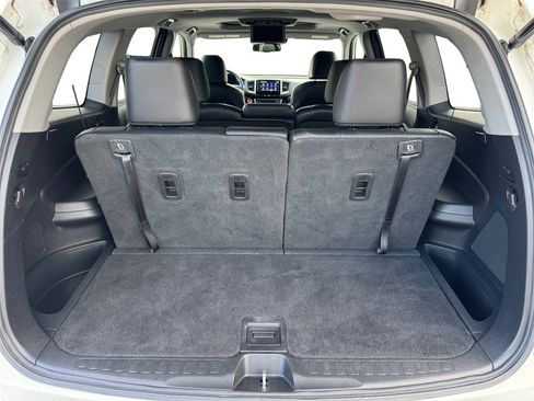 Used 2018 Honda Pilot Touring image 21