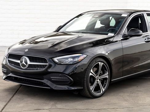 Used 2025 Mercedes-Benz C 300 Sedan image 6