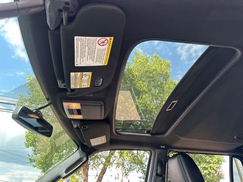 Used 2017 Ford Expedition EL Limited RWD image 25