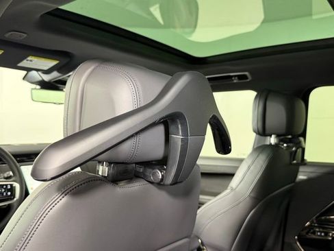 New 2026 Land Rover Range Rover Sport SE AWD/4WD image 23