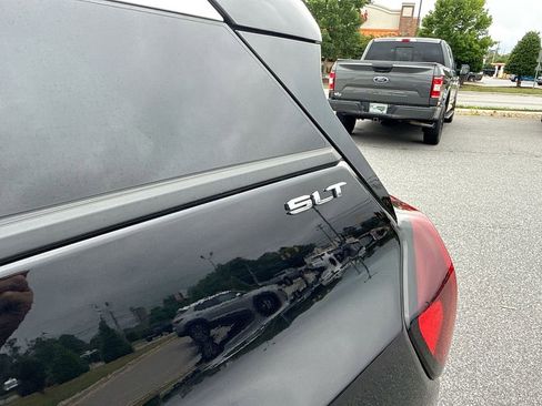 Certified 2024 GMC Terrain SLT AWD/4WD image 31