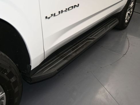 Used 2021 GMC Yukon SLE w/ Gmc Pro Safety Plus Package image 30