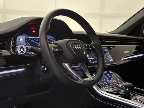 Used 2019 Audi Q8 Premium image 19