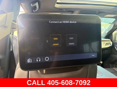 Used 2024 Chevrolet Suburban High Country w/ Advanced Technology Package AWD/4WD image 14