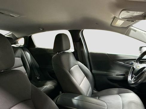 Used 2018 Chevrolet Malibu LT image 26