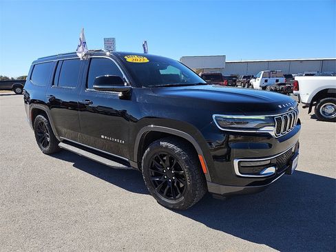 Used 2022 Jeep Wagoneer Series III image 10