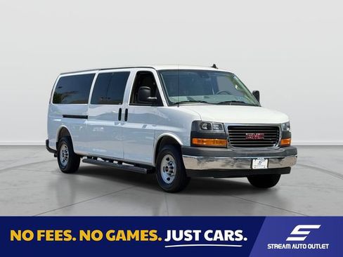 Used 2025 GMC Savana 3500 LT w/ LT Preferred Equipment Group RWD image 1