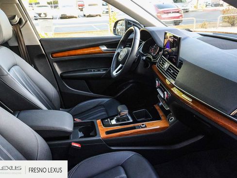 Used 2023 Audi Q5 2.0T Premium w/ Convenience Package image 12