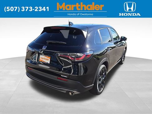 Used 2025 Honda HR-V Sport image 5