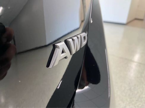 Used 2024 Nissan Altima 2.5 SV image 8