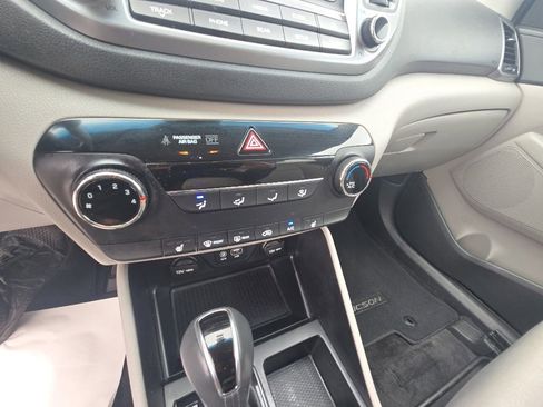 Used 2017 Hyundai Tucson Sport FWD image 21