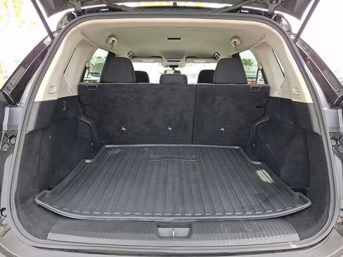 Used 2021 Nissan Rogue SV FWD image 31