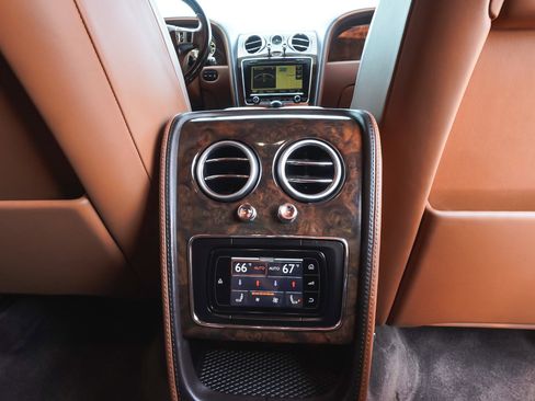 Used 2014 Bentley Flying Spur W12 AWD/4WD image 38